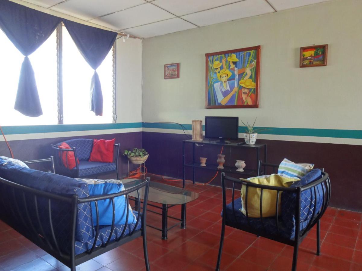 Harvest House Nicaragua 호텔 León 외부 사진