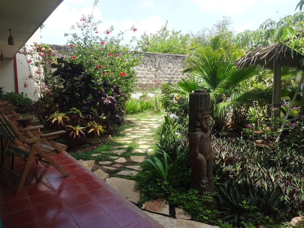 Harvest House Nicaragua 호텔 León 외부 사진