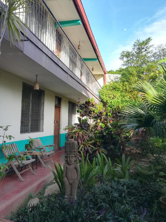 Harvest House Nicaragua 호텔 León 외부 사진
